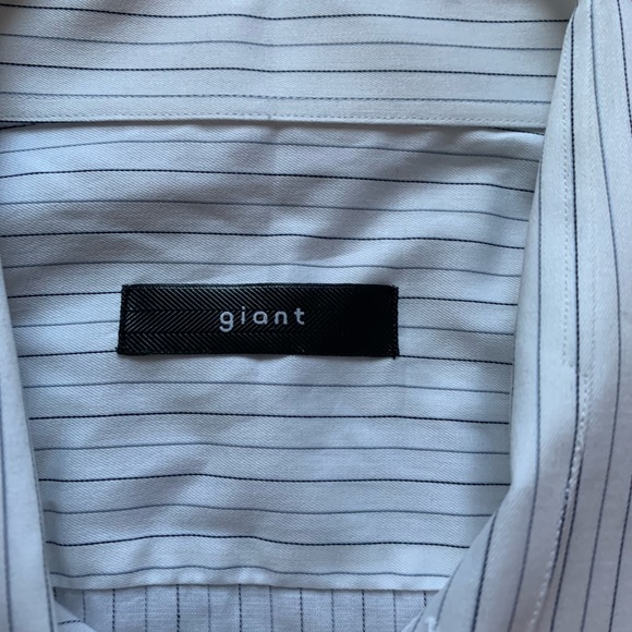 NWOT Button down dress shirt - Picture 4 of 4